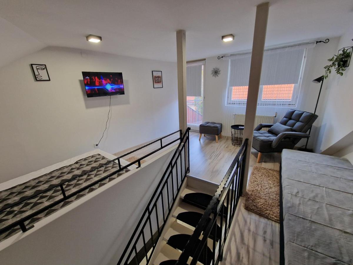 Schmidt Apartman Miskolc Belvarosaban Exteriör bild